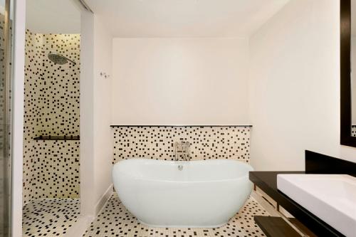 Premier Twin Room