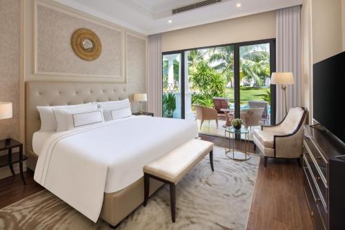 Three-Bedroom Villa with Garden View and Private Pool