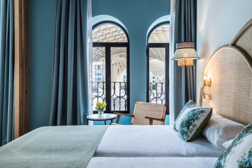 Superior Double or Twin Room with City View