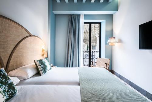 Superior Double or Twin Room with City View