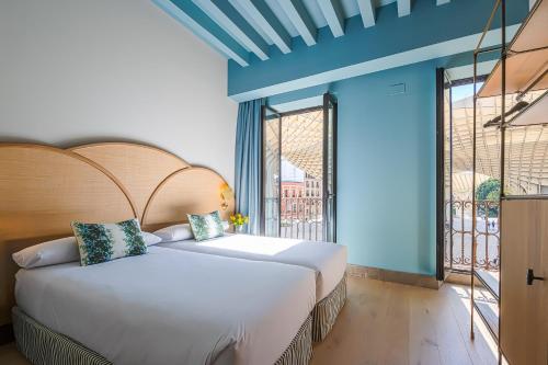 Superior Double or Twin Room with City View
