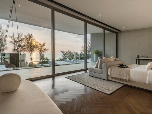 Villa with Sea View