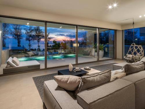 Villa with Sea View