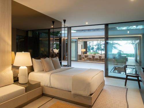 Villa - Beach Front