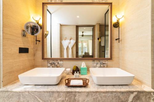 Family Beachfront Pool Villa - 2 Bedroom