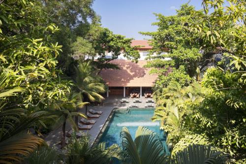 Deluxe Room - Pool View
