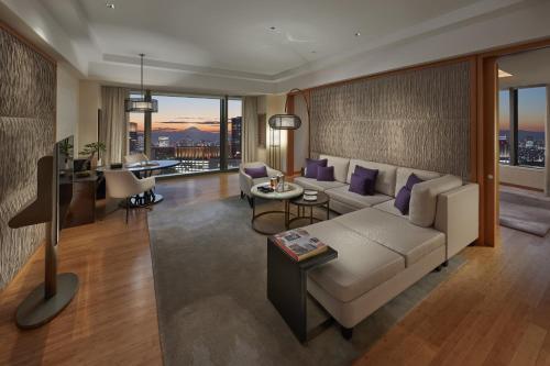 Two-Bedroom Oriental Suite