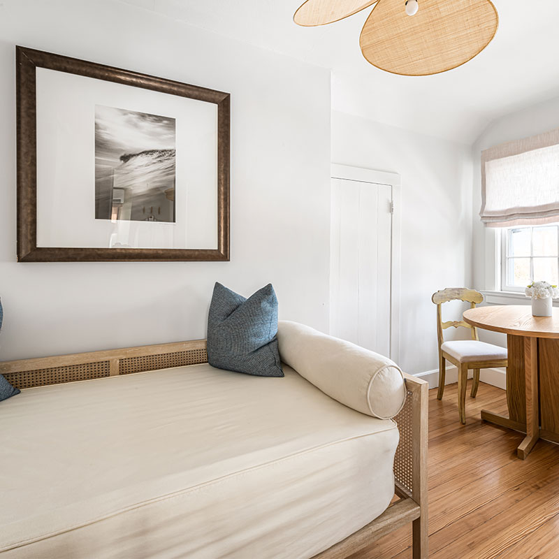 Maidstone Queen Suite