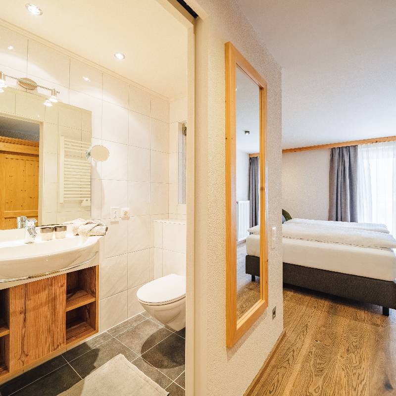 Mountain Comfort Room