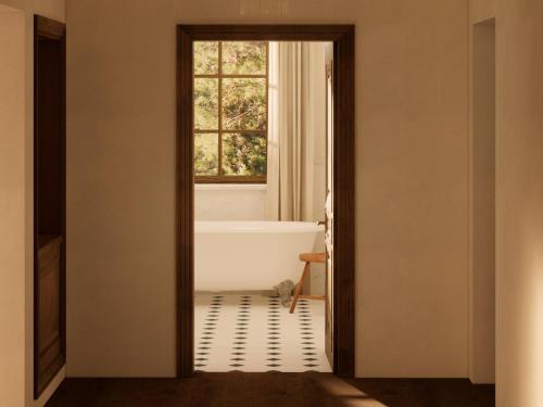Suite with Garden View