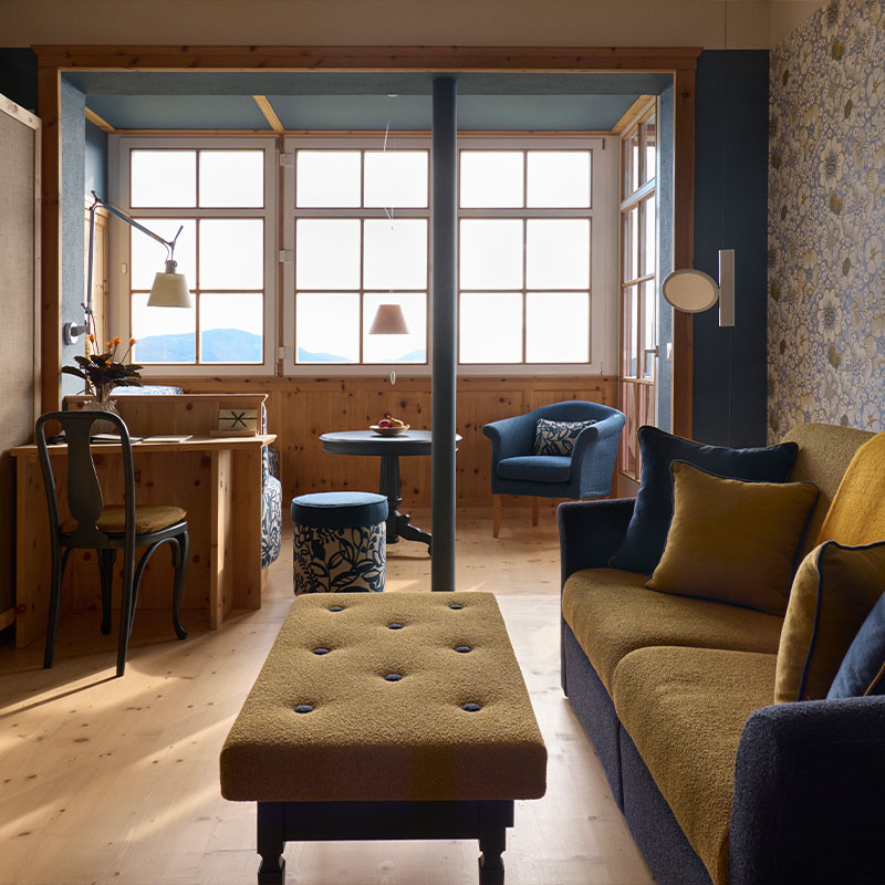 Parlour Suite