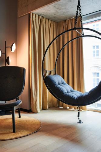 In-Tune Hanging Chair Room