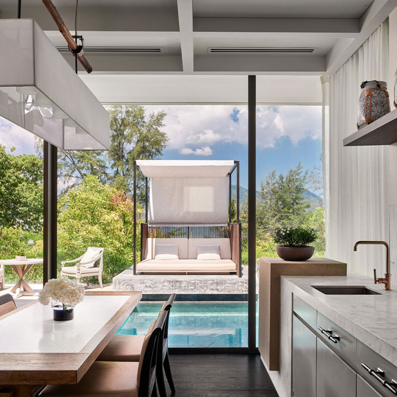 Partial Ocean View Pool Villa King