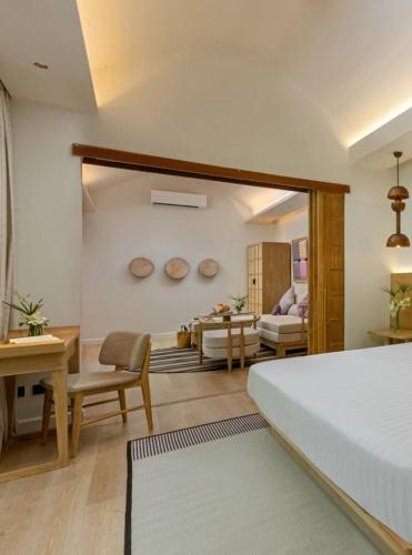 Hillside Family Villa