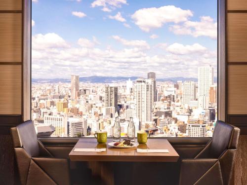 Swiss Executive Triple Room with Executive Lounge Access - High Floor