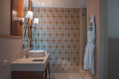 Superior Double Room Pool View