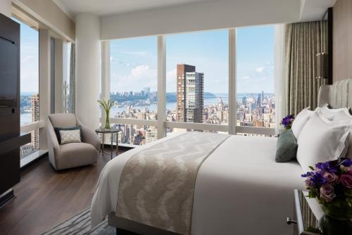 Two-Bedroom Hudson River View Suite