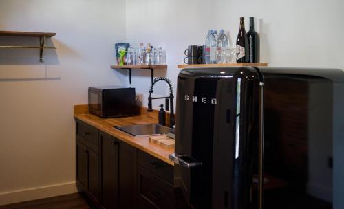 Deluxe Studio