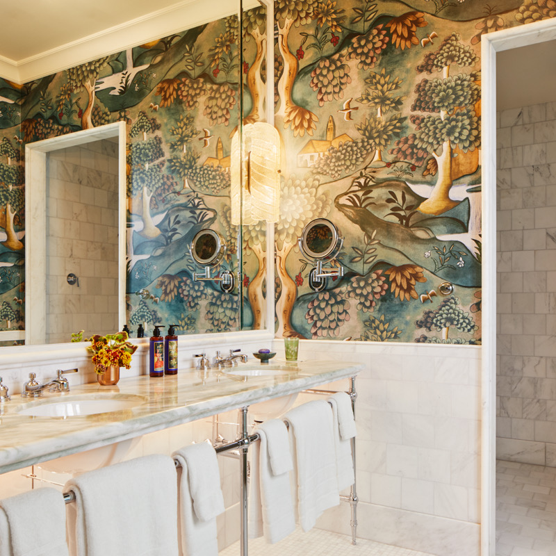 Fifth Avenue Suite (ADA)
