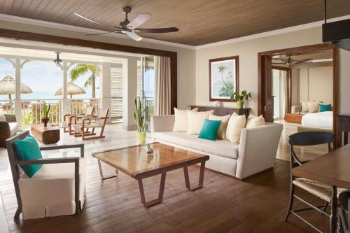 Le Morne Beach Access