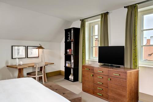 Junior Suite - City View