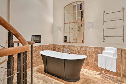 Tower Suite