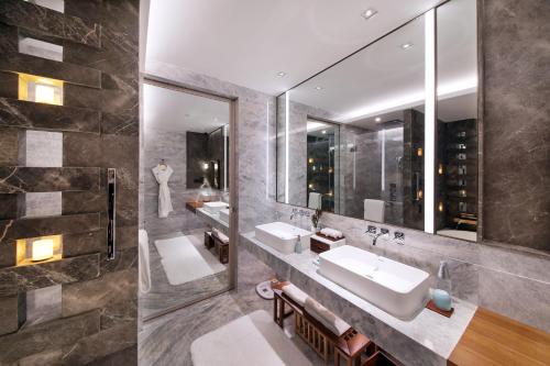 Premier Twin Room