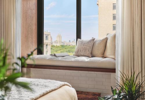 Studio with Garden View