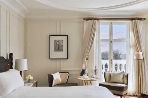 Deluxe Garden View Room King