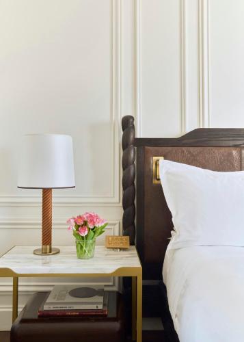 Deluxe Prado View Room Twin