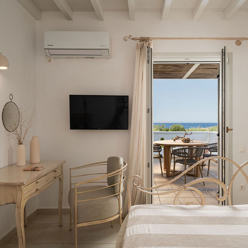 Superior family suite sea view & Pool