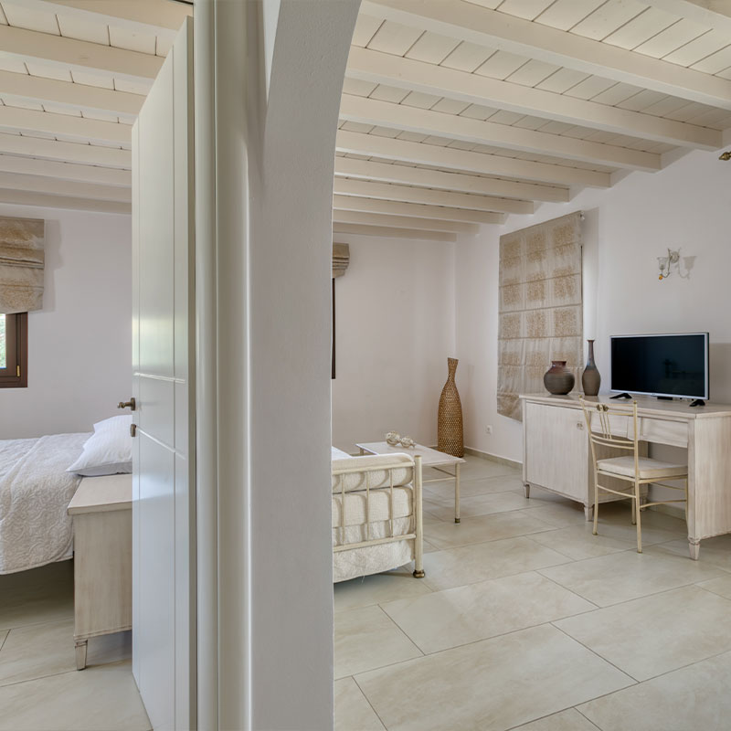 Superior family suite sea view & Pool