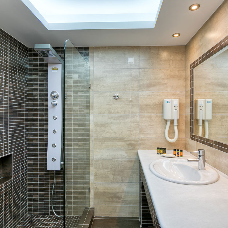 Superior family suite sea view & Pool