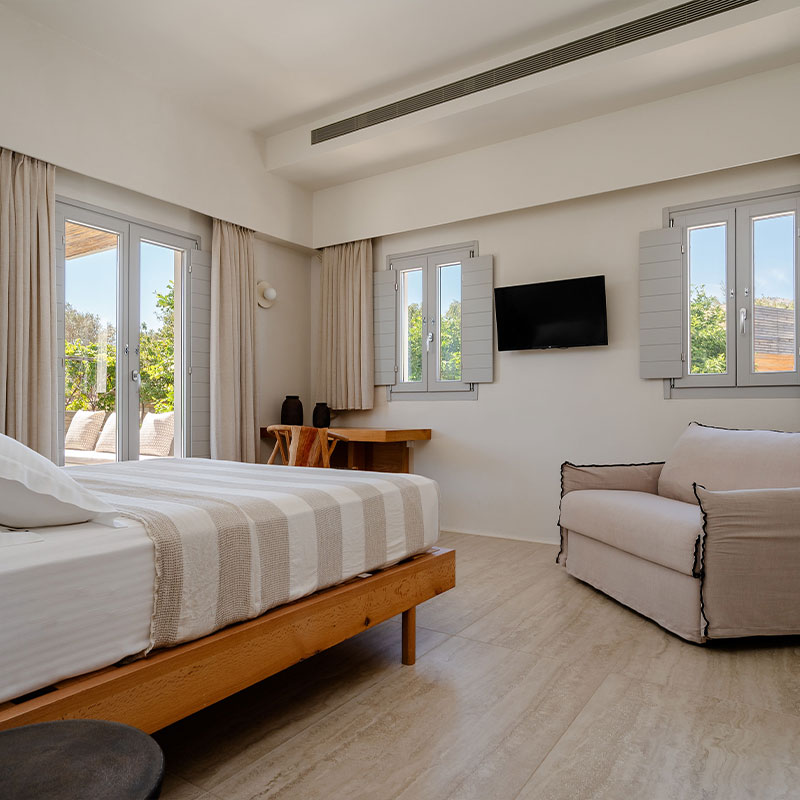 The Ostria Inn House with pool