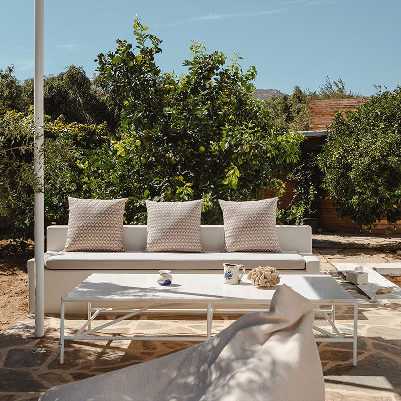 The Ostria Inn House with pool