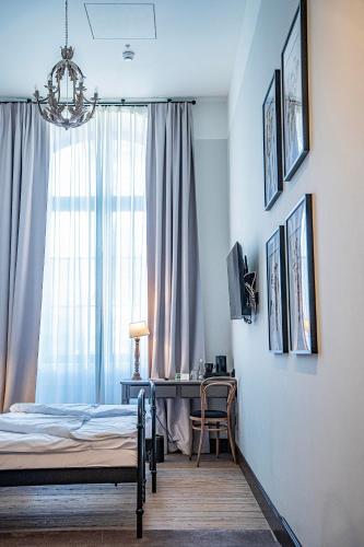 Economy Twin Room