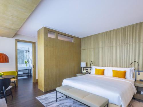 River View King Room