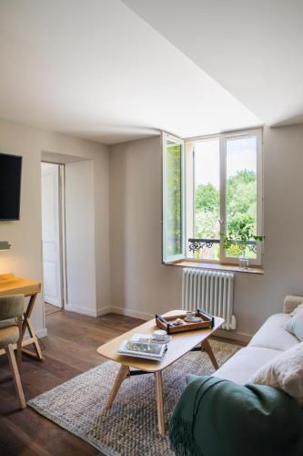 Suite with Garden View