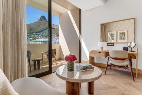 Superior Double Room with Mountain View
