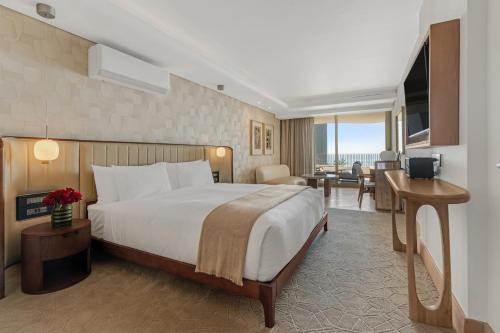 Deluxe Sea Facing Rooms