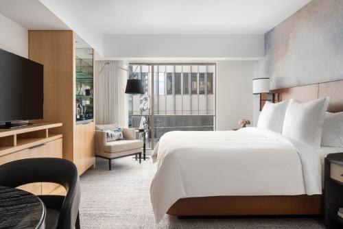 Seattle-View Room King Bed