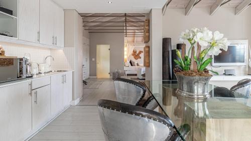 Penthouse Suite with Sea View