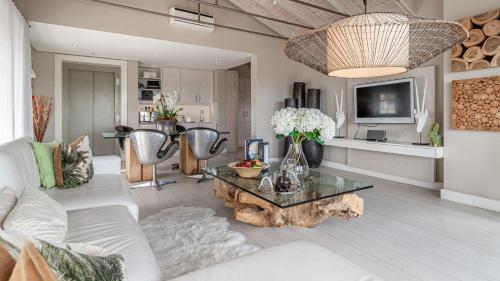 Penthouse Suite with Sea View