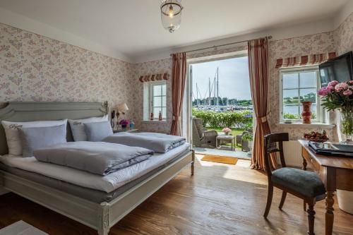 Double Room With Terrace