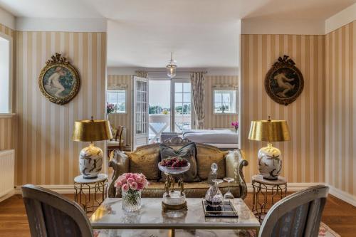 King Suite with Sea View