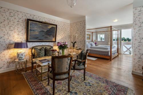 King Suite with Ocean View