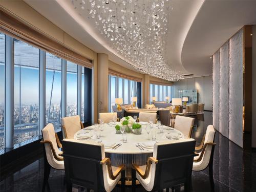 Shanghai Suite
