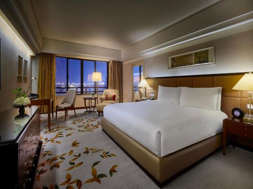 Deluxe City View Room, Guest room, 1 King, City view