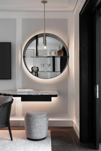 Superior King Room 
