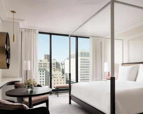 Deluxe King Room - Mobility Accessible